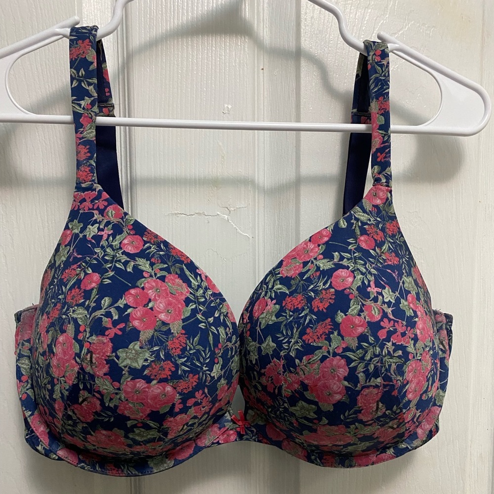 Cacique by Lane Bryant plunge padded bra